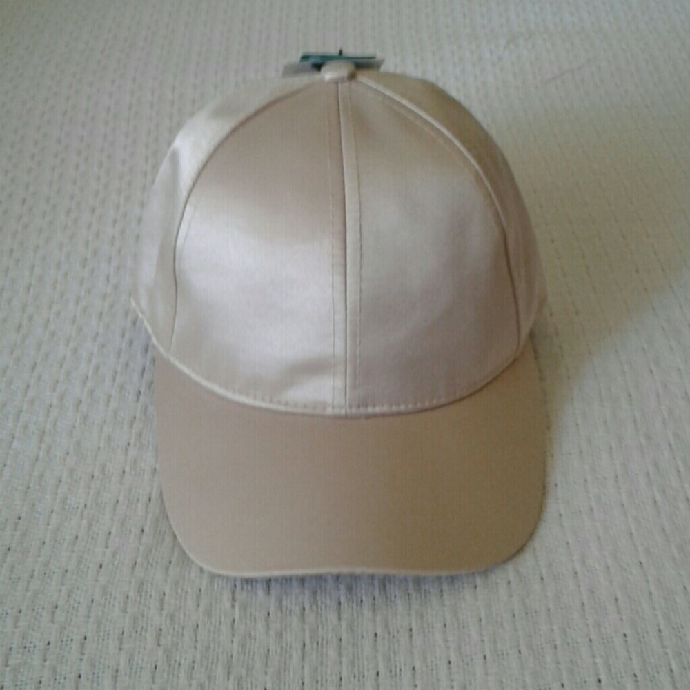 NWT H&M Hat